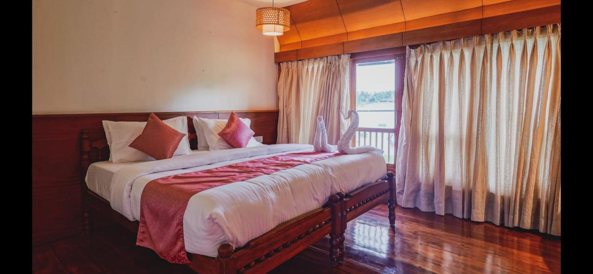 מלון Alappuzha Victoria Houseboats מראה חיצוני תמונה